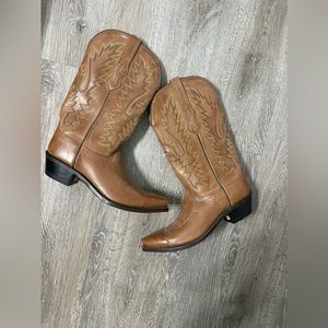 Old West Western Boots for sale - brand new hardly worn. Size 8